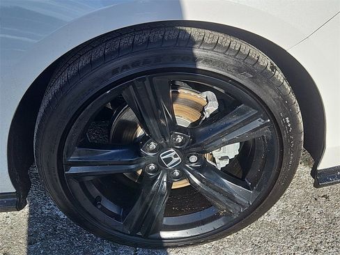 Certified 2025 Honda Accord Sport image 9