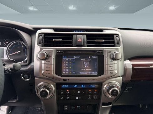 Used 2019 Toyota 4Runner Limited AWD/4WD image 18