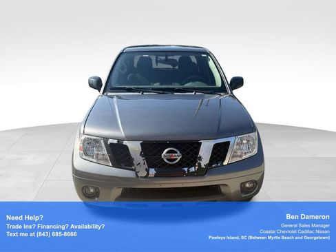 Used 2020 Nissan Frontier SV RWD image 2