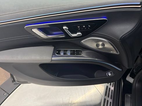 Used 2023 Mercedes-Benz EQS 450+ SUV image 18