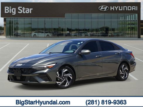 Used 2024 Hyundai Elantra SEL w/ Convenience Package FWD image 1