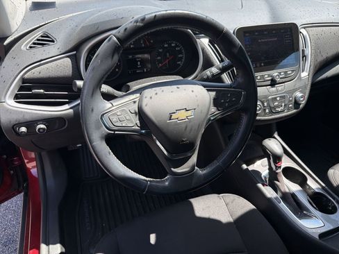 Used 2021 Chevrolet Malibu RS FWD image 18
