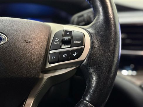 Used 2021 Ford Explorer Limited w/ Equipment Group 301A image 21