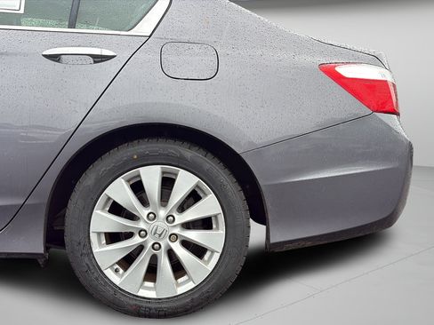 Used 2015 Honda Accord EX image 30