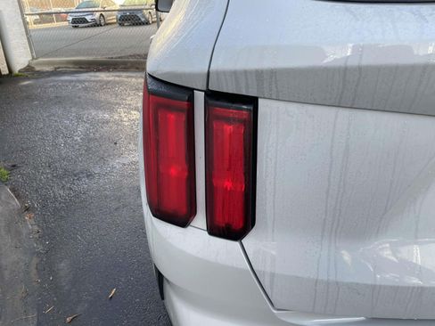 Used 2022 Kia Sorento SX image 15