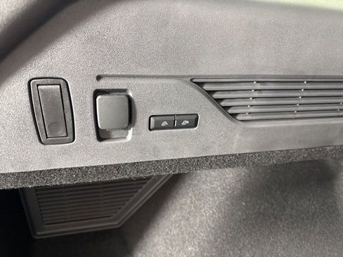 New 2026 Lincoln Nautilus Premier image 26