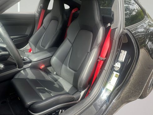 Certified 2025 Porsche 911 Carrera T RWD image 15