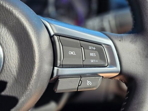 Used 2025 MAZDA MX-5 Miata Sport image 30