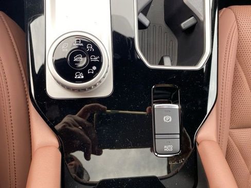 New 2025 Mitsubishi Outlander SEL image 30