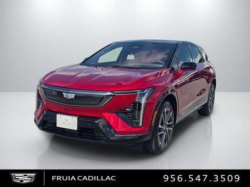 Used 2025 Cadillac Optiq Sport 1 AWD/4WD image 1
