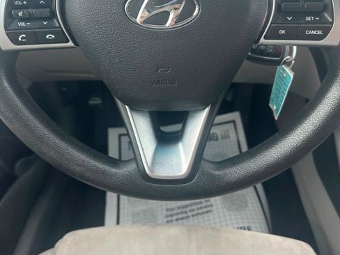 Used 2019 Hyundai Sonata SE FWD image 24