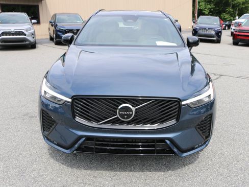 Used 2026 Volvo XC60 B5 Plus w/ Protection Package Premier AWD/4WD image 11