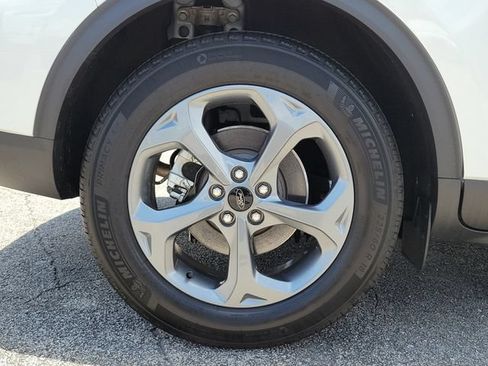 Certified 2025 Ford Escape ST-Line w/ Equipment Group 301A FWD image 6