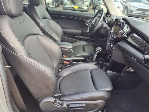 Used 2018 MINI Cooper S image 23