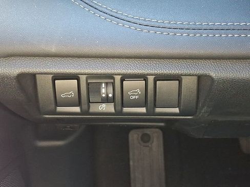 Used 2022 Subaru Outback Limited AWD/4WD image 30