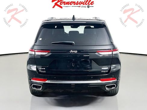 Used 2023 Jeep Grand Cherokee Summit image 6