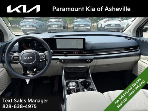 New 2026 Kia Carnival EX FWD image 7