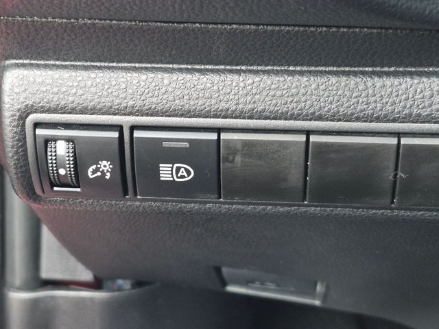 Used 2026 Toyota Corolla LE FWD image 13