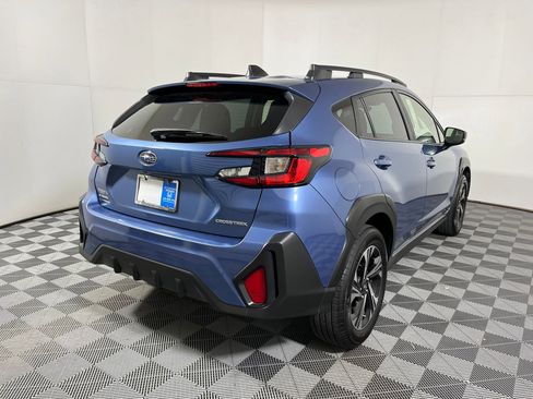 Used 2024 Subaru Crosstrek 2.0i Premium image 7