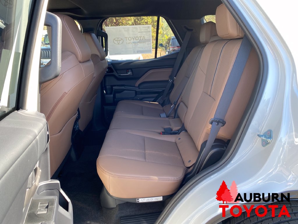 New 2026 Toyota 4Runner Limited AWD/4WD image 18