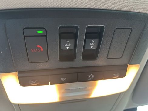 New 2026 Nissan Pathfinder Platinum image 18