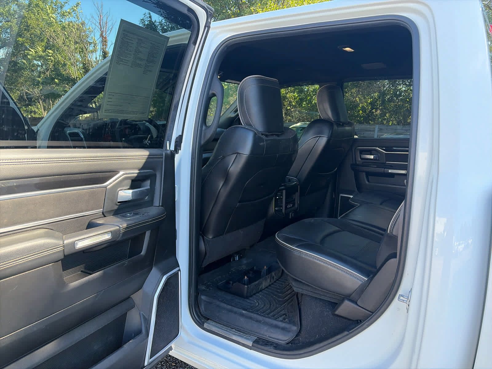 Used 2019 RAM 2500 Laramie AWD/4WD image 17