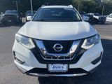 Used 2017 Nissan Rogue SV w/ SV Premium Package image 2
