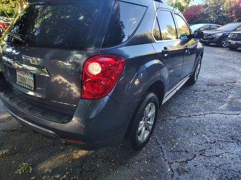 Used 2013 Chevrolet Equinox LT FWD image 16