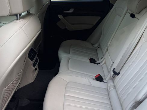 Used 2023 Audi Q5 2.0T Premium AWD/4WD image 30