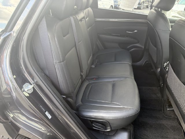 Used 2022 Hyundai Tucson Limited FWD image 17