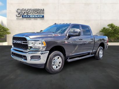 Used 2024 RAM 2500 Tradesman w/ Chrome Appearance Group