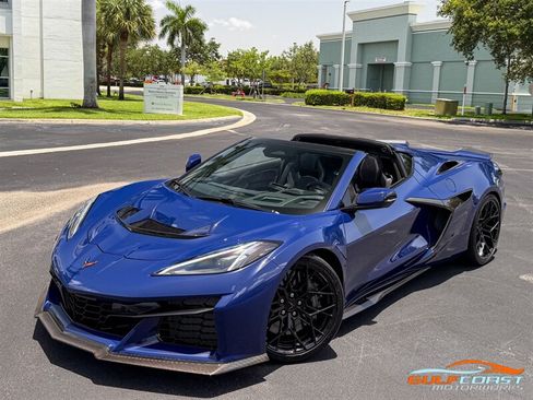 Used 2026 Chevrolet Corvette ZR1 w/ Stealth Interior Trim Package RWD image 7
