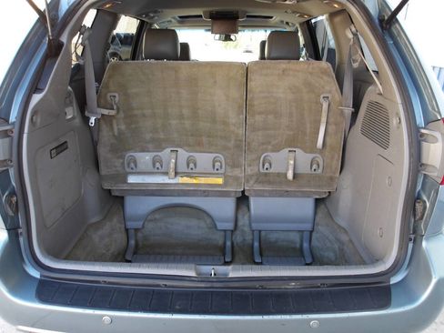 Used 2008 Toyota Sienna XLE Limited image 29