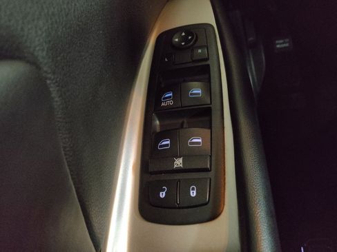 Used 2018 Dodge Journey SXT w/ Connectivity Group image 27