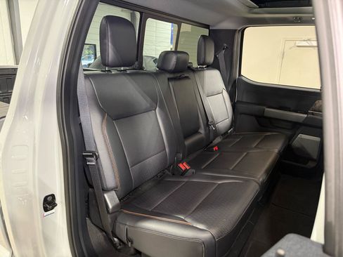 Used 2025 Ford F250 Lariat w/ Lariat Ultimate Package AWD/4WD image 35
