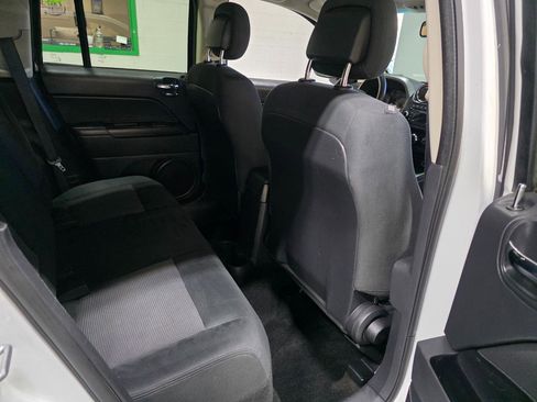 Used 2016 Jeep Compass Sport w/ Power Value Group image 21