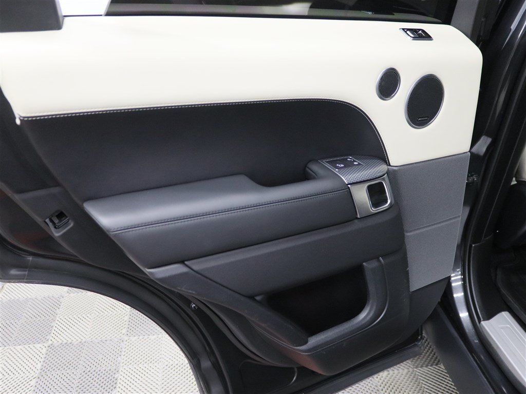 Used 2020 Land Rover Range Rover Sport HST AWD/4WD image 22