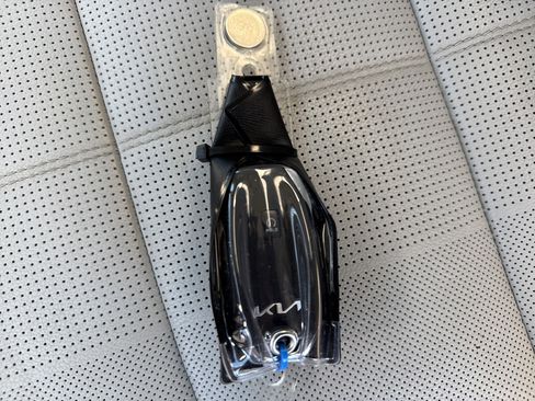 Used 2022 Kia Telluride EX w/ EX Premium Package image 37