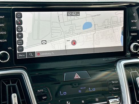 Certified 2023 Kia Sorento EX w/ Panoramic Sunroof Package image 13