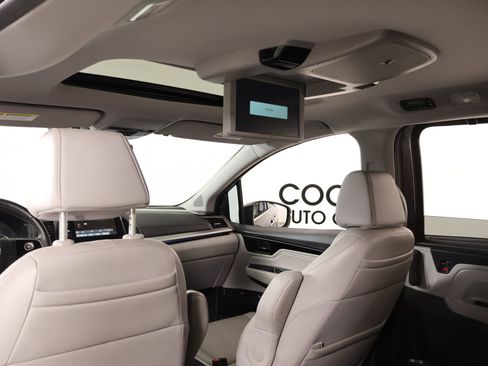 Used 2024 Honda Odyssey Touring image 15