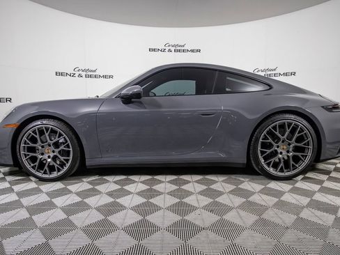 Used 2025 Porsche 911 Carrera RWD image 8