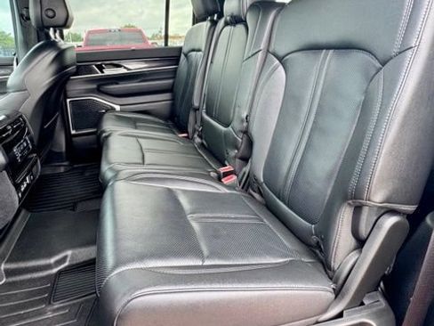 Used 2023 Jeep Wagoneer 2WD w/ Convenience Group I image 11