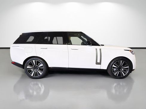 New 2026 Land Rover Range Rover SE AWD/4WD image 6
