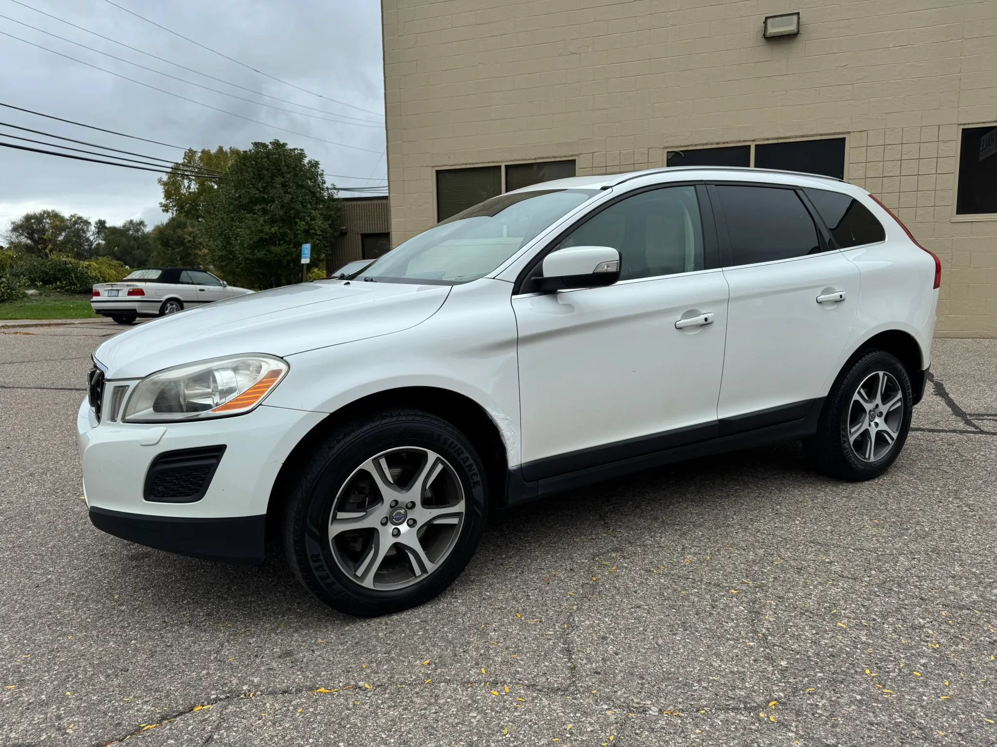 Used 2011 Volvo XC60 T6 AWD/4WD image 4