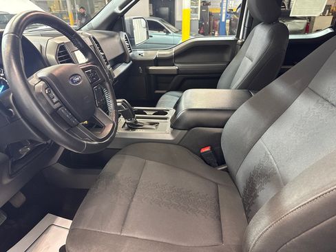 Used 2020 Ford F150 XLT w/ Equipment Group 302A Luxury AWD/4WD image 18