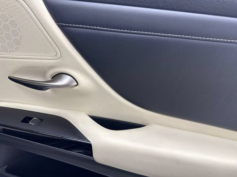 Used 2022 Lexus ES 300h w/ Premium Package FWD image 47