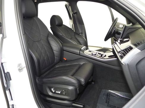 Certified 2024 BMW X5 xDrive40i w/ Parking Assistance Package AWD/4WD image 19