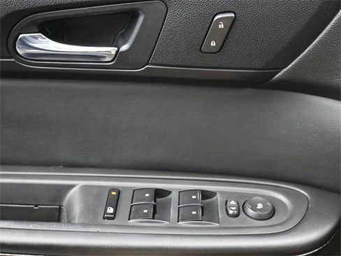 Used 2016 GMC Acadia SLT image 23