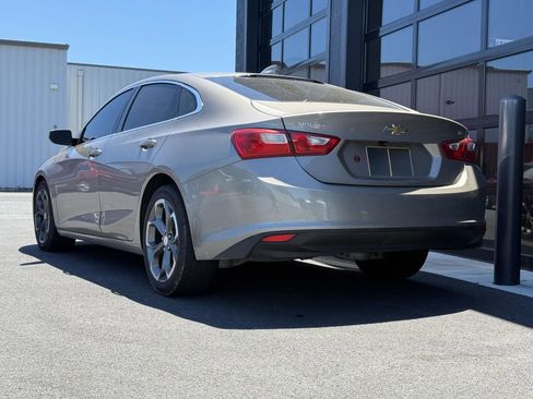 Used 2023 Chevrolet Malibu LT FWD image 3
