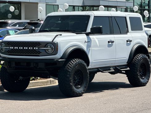Used 2024 Ford Bronco Badlands AWD/4WD image 8